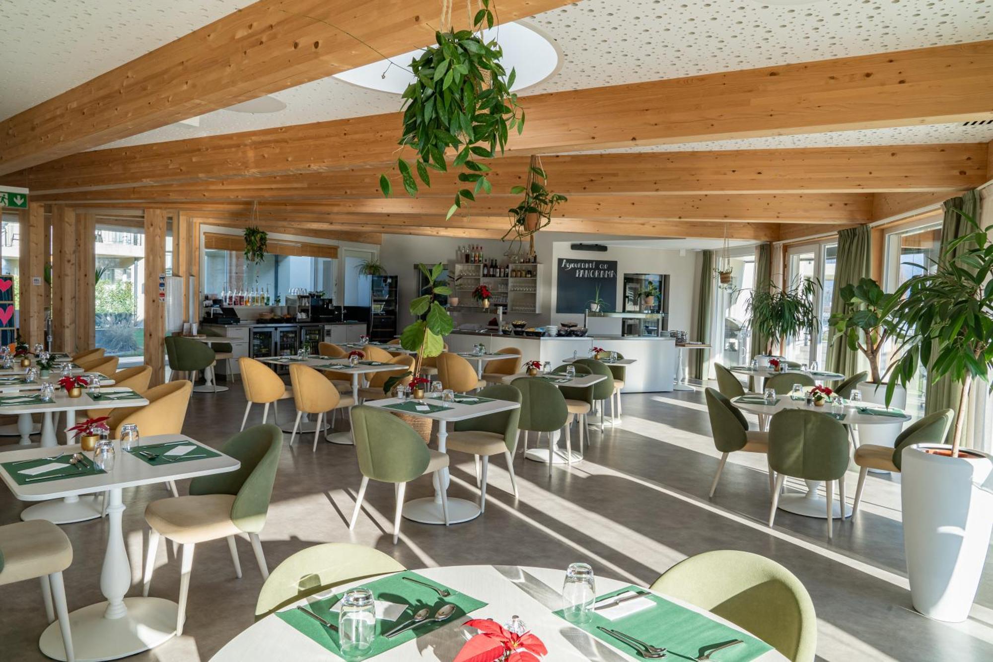 Collombey-Muraz Alp Art Hotel Monthey מראה חיצוני תמונה