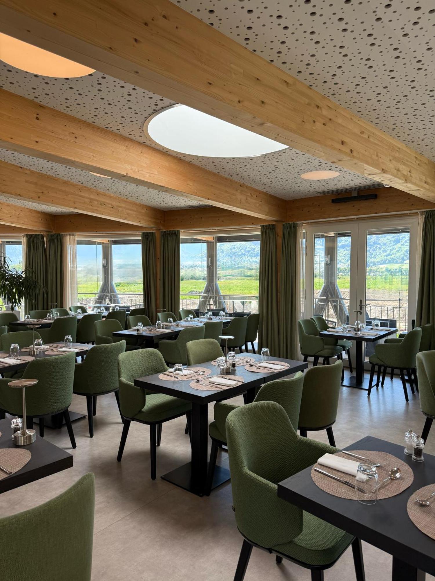 Collombey-Muraz Alp Art Hotel Monthey מראה חיצוני תמונה