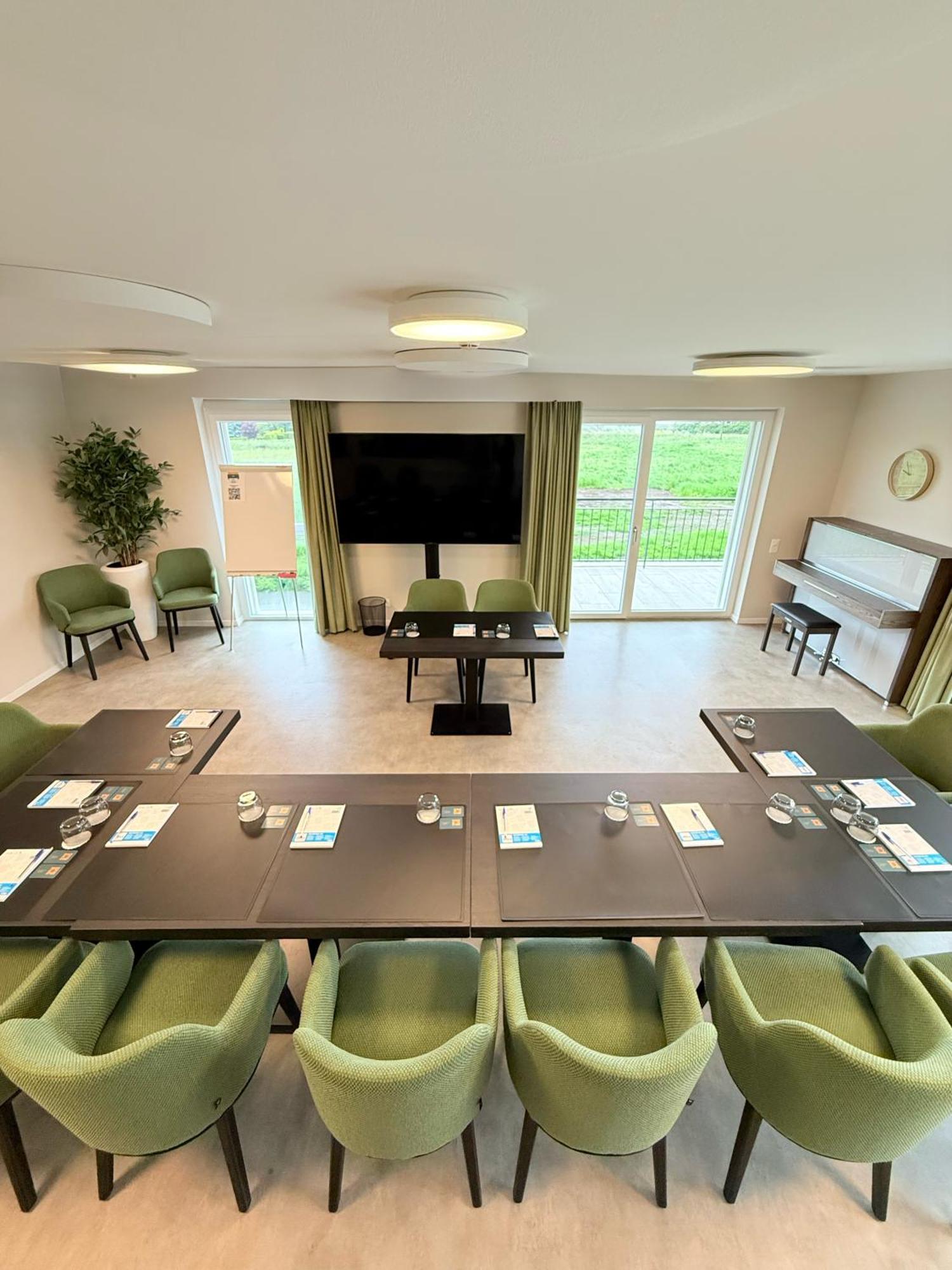 Collombey-Muraz Alp Art Hotel Monthey מראה חיצוני תמונה